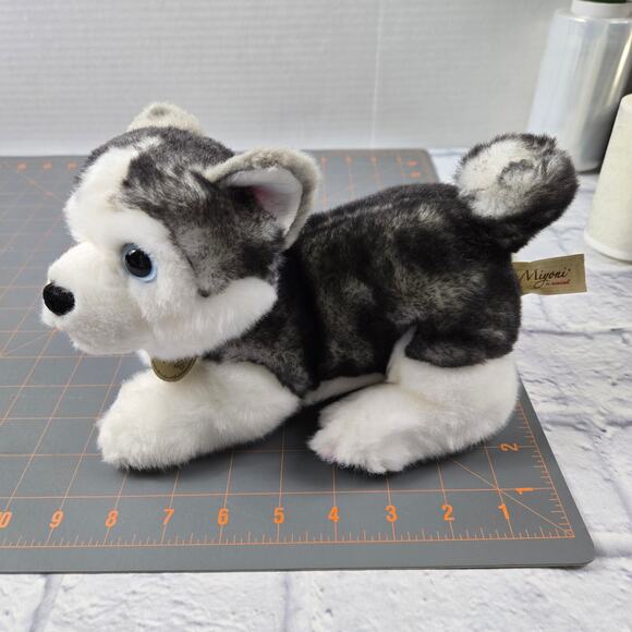 Miyoni Tots Aurora Realistic Husky Wolf Pup Plush Blue Eyes April 2024 10 inch - Picture 13 of 16
